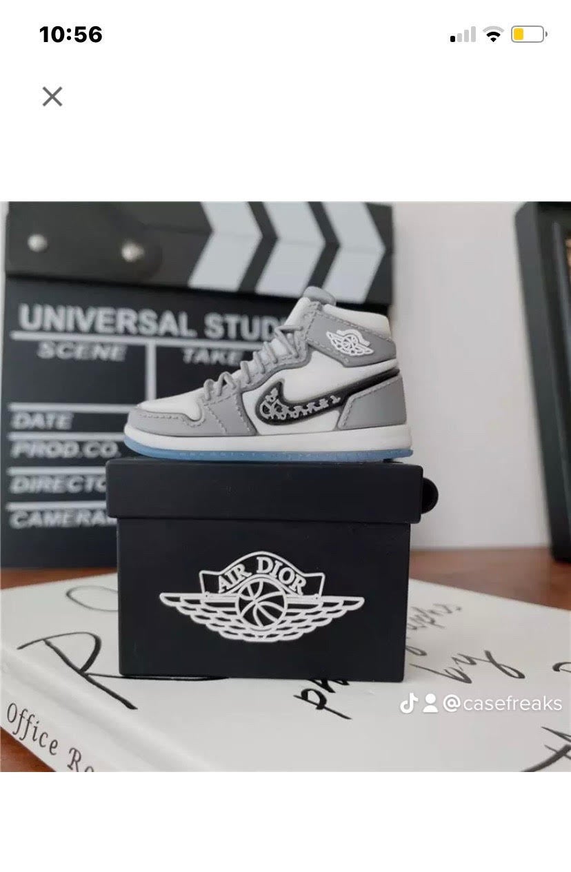 Dior shoe airpod sale case